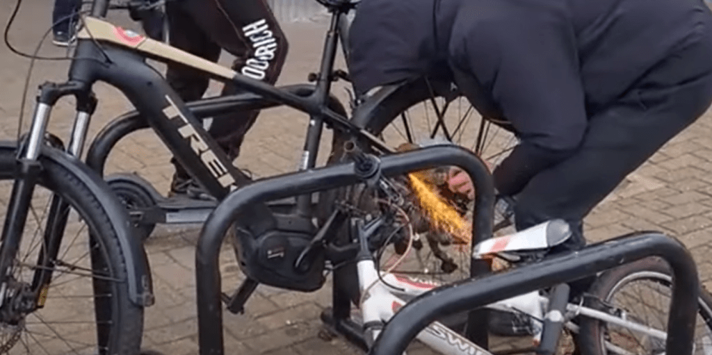 vol velo electrique
